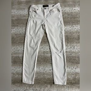 Lucky Brand Distressed White Skinny Jeans EUC